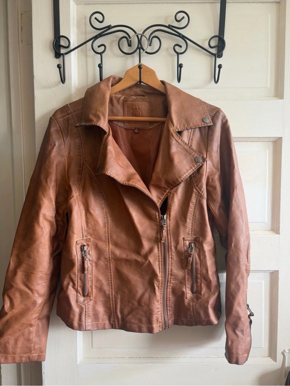 Women’s Tan Leather Moto Jacket